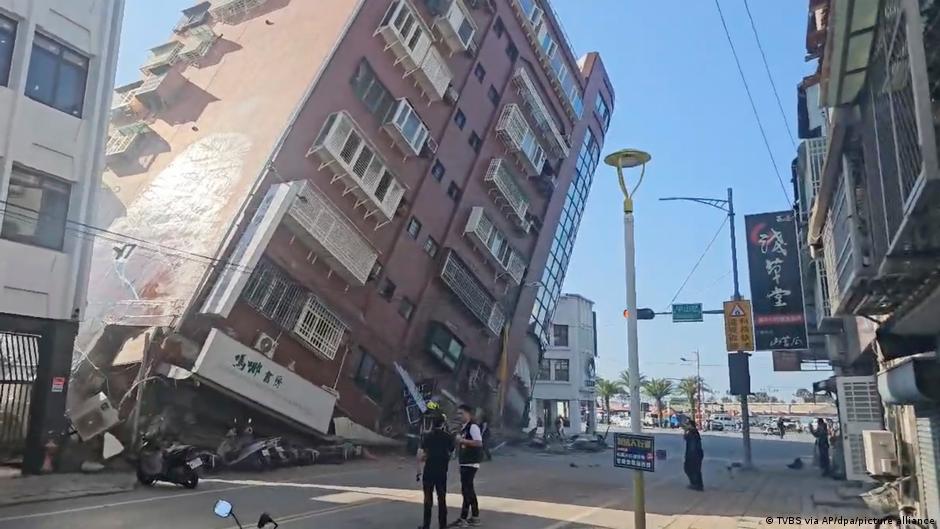 Taiwan hit by 'strongest earthquake in 25 years' – DW – 04/03/2024 - Vimarsana News