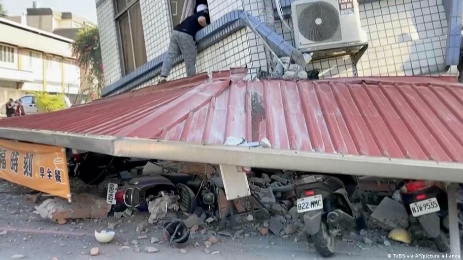 Japan downgrades tsunami warning after 7.5-magnitude quake – DW – 04/03/2024 - Vimarsana News