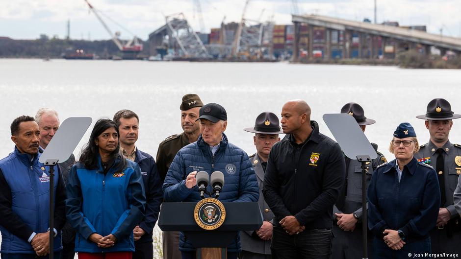 ফ্রান্সিস স্কট কী ব্রিজ পরিদর্শন করেছেন মার্কিন প্রেসিডেন্ট জো বাইডন