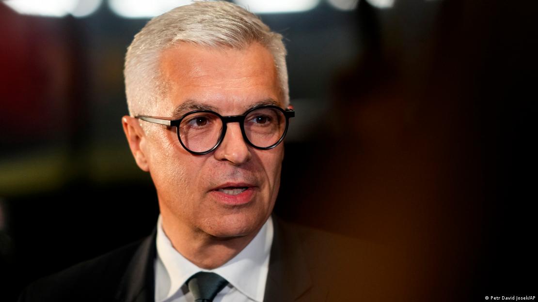 ایوان کورچوک، رقیب انتخاباتی شکست‌خورده از حزب لیبرال از طرفداران سرسخت حمایت تسلیحاتی از اوکراین است