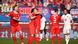 Les joueurs de Heidenheim (en rouge) célèbrent leur victoire contre le Bayern (en blanc) Les joueurs de Heidenheim (en rouge) célèbrent leur victoire contre le Bayern (en blanc)