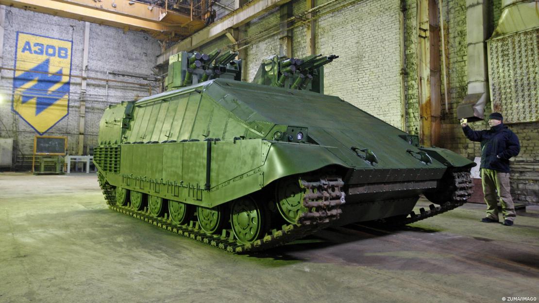 تنها نمونه‌ای از تانک اوکراینی آزووز که به ظن فساد مالی ساخت آن متوقف و سپس ناپدید شد