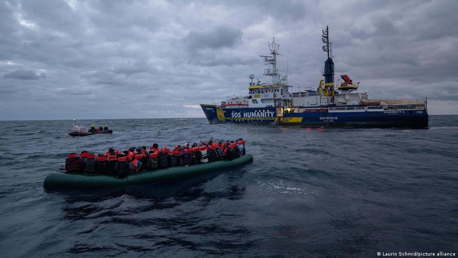 EU parliament to vote on stricter migration rules – DW – 04/10/2024 - Vimarsana News