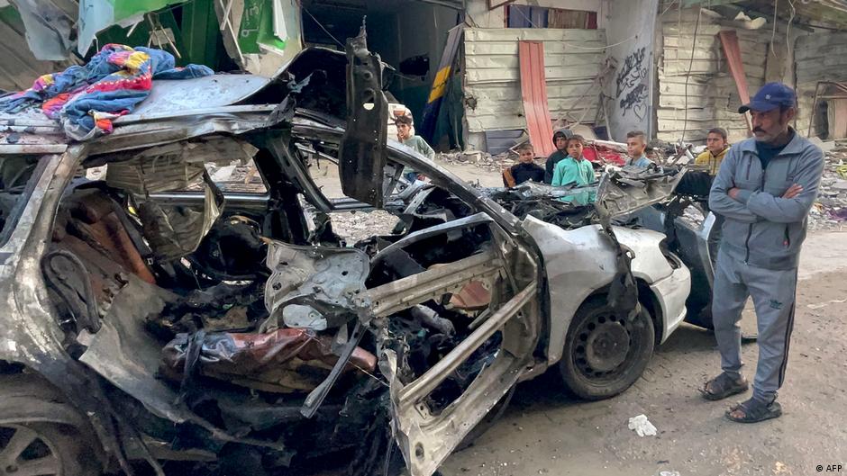 Israel-Hamas war: Sons of Hamas leader killed in airstrike – DW – 04/10/2024 - Vimarsana News