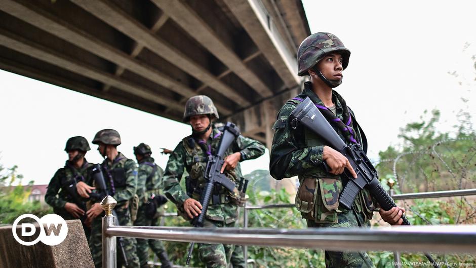 Myanmar: Junta troops withdraw from border town, rebels say – DW – 04 ...