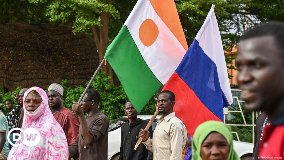 Russia sends military trainers, troops to Niger – DW – 04/12/2024