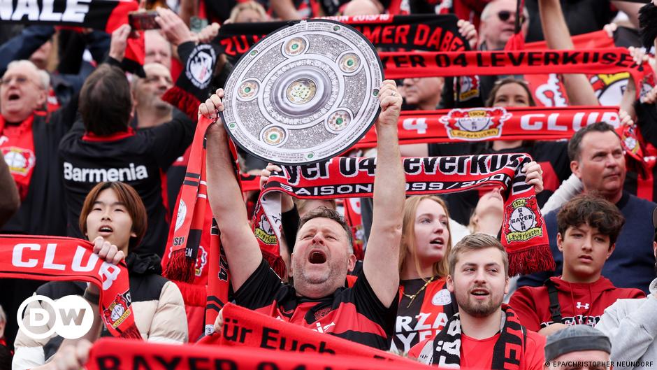 Bayer 04 Leverkusen ist erstmals deutscher Fußball-Meister