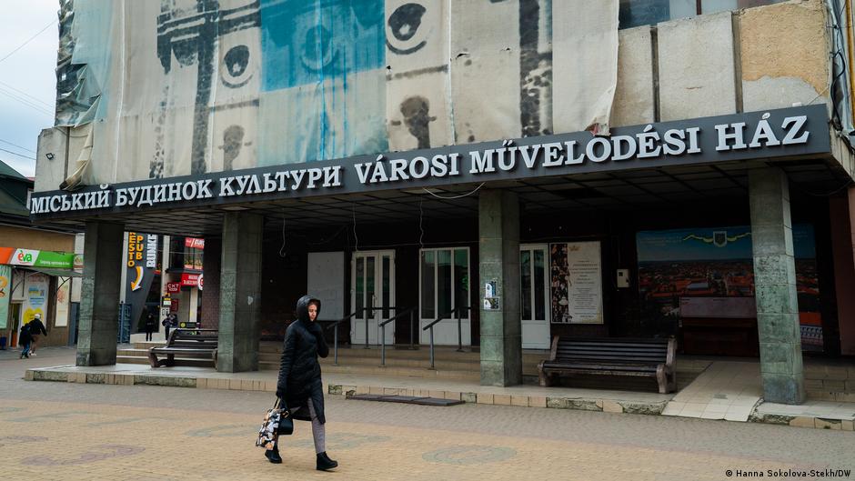 Ukraine moves closer to EU accession after Hungary deal