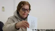 17.4.2024*A woman votes in the parliamentary election at a polling station in Zagreb, Croatia, April 17, 2024. REUTERS/Marko Djurica
