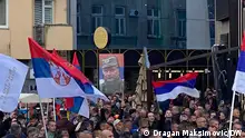 At the protests in Banjaluka, a photo with the image of war criminal Ratko Mladić
Bosnien und Herzegowina, Banja Luka, April 2024