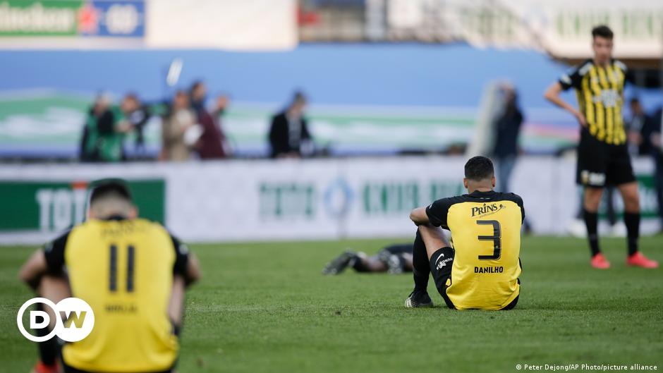 Football: Vitesse docked 18 points amid Russia finance probe