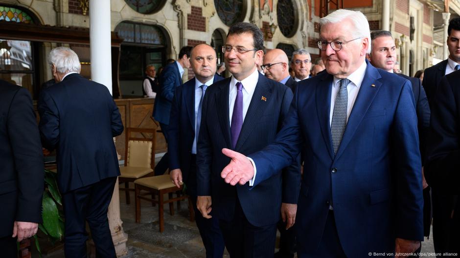 Nemački predsednik Frank-Valter Štajnmajer sa opozicionim političarem i gradonačelnikom Istanbula Ekremom Imamogluom