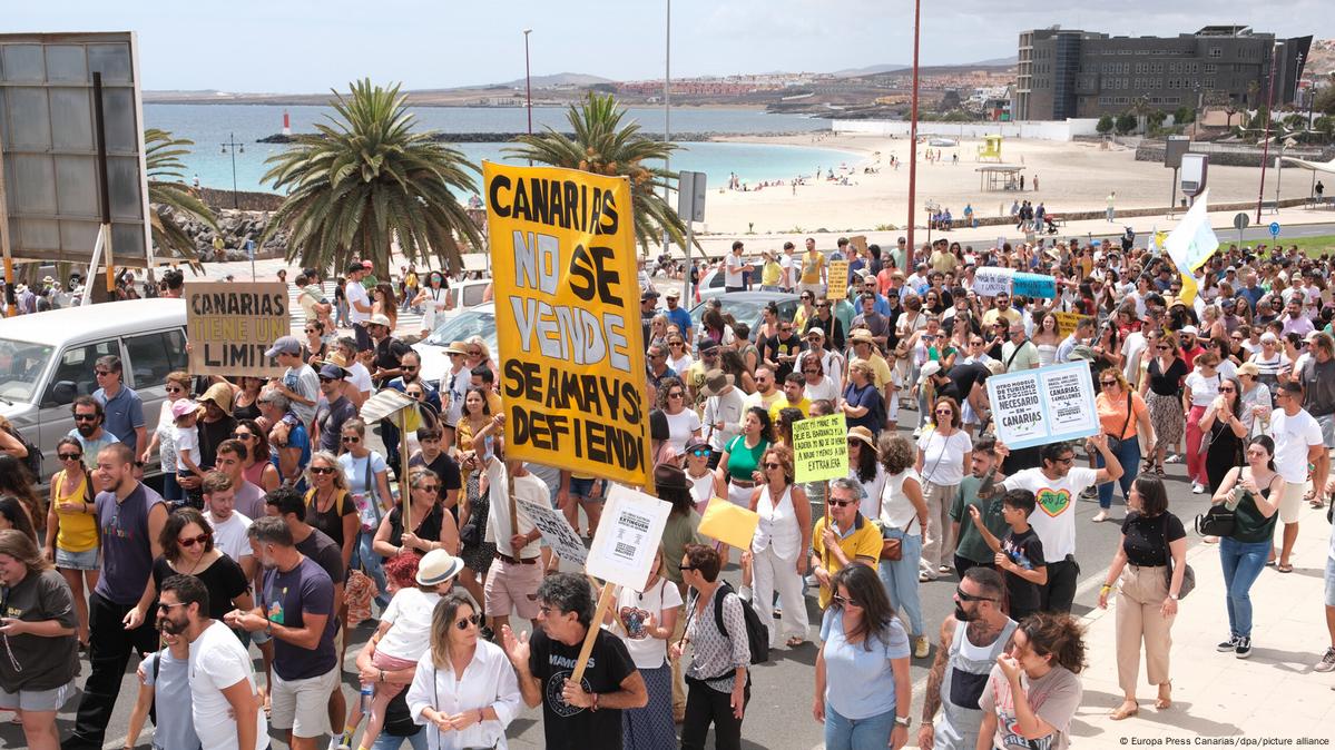 Islas Canarias: Protestas Contra El Turismo Masivo – DW – 29/04/2024