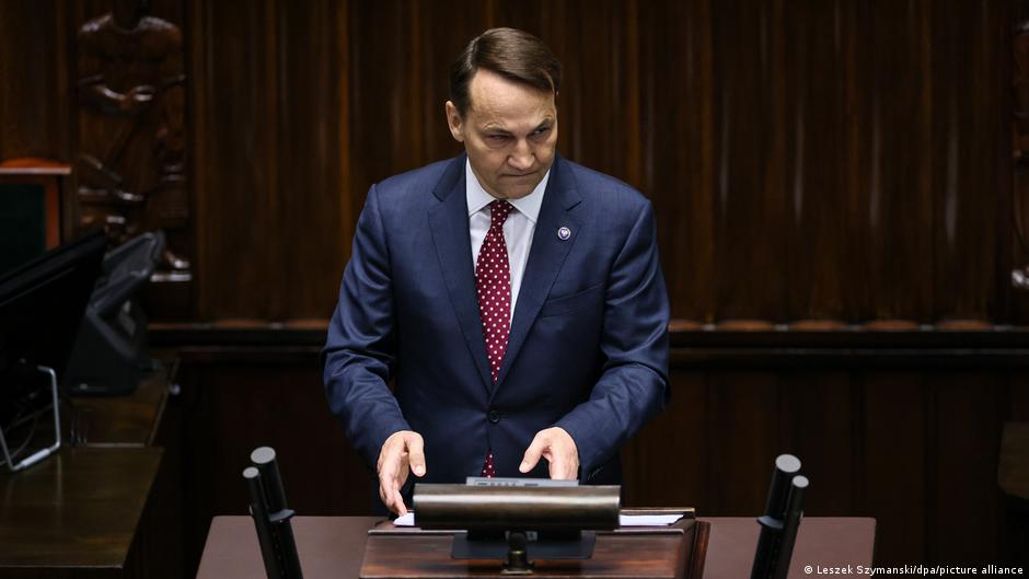 Ministar Radoslav Sikorski predstavlja u Sejmu smernice poljske spoljne politike (Varšava 25.4.)