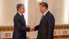 US-Außenminister Antony Blinken und Chinas Präsident Xi Jinping geben sich die Hand US-Außenminister Antony Blinken und Chinas Präsident Xi Jinping geben sich die Hand