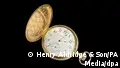 Titanic passenger's gold watch auctioned for record price