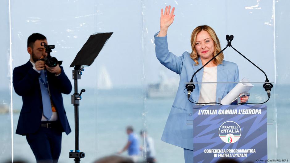 Stvari idu dobro za desnu populistkinju Đorđu Meloni: pobedila je na izborima, uticajna je u Briselu, a sada i na svetskoj sceni, na samitu G7
