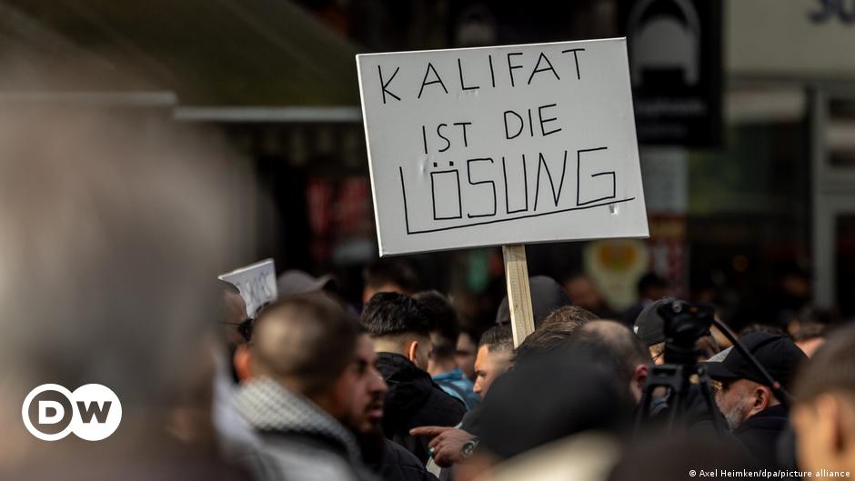 Hamburger „Kalifat“-Kundgebung löst Forderungen nach Strafe aus – DW – 01.05.2024