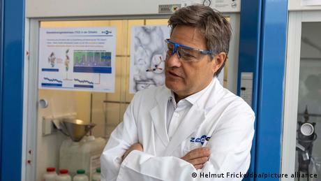 Robert Habeck will Pharma-Industrie in Deutschland stärken