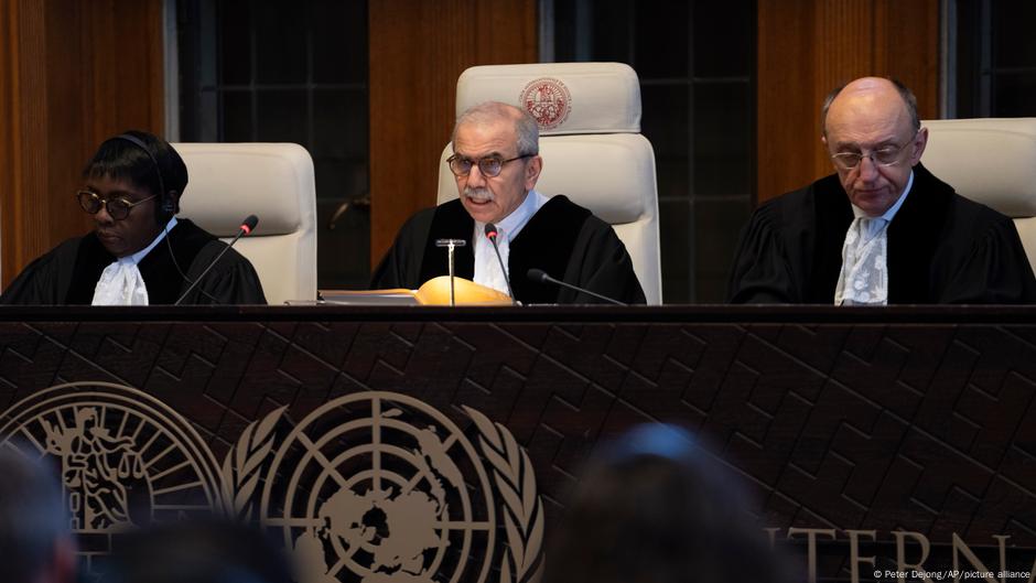U sredini - sudija Navaf Salam - Međunarodni sud pravde u Hagu