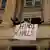 Estudiantes ocupan el Hamilton Hall de la Columbia University de la ciudad de Nueva York. El grupo cambió el nombre del edificio a "Hind's Hall", en honor a una niña gazatí de seis años muerta en la ofensiva israelí contra el grupo islamista terrorista Hamás