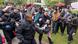Manifestantes son cargados por la Policía alemana. Manifestantes son cargados por la Policía alemana.