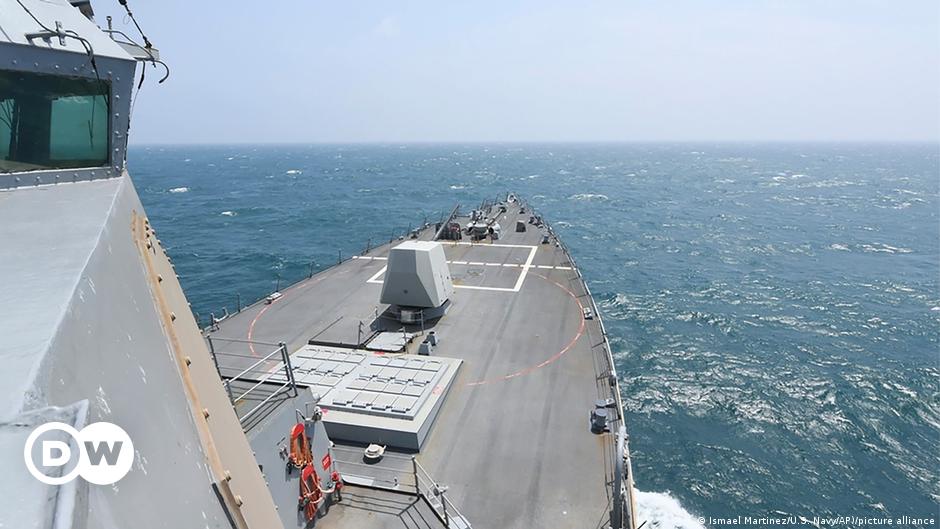 中国军队在南海与美国船只对峙 – DW – 05/10/2024