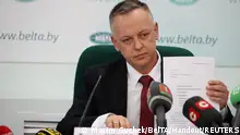 Tomasz Szmydt, a Polish judge who requested political asylum in Belarus, attends a press conference at the BelTA news agency in Minsk, Belarus May 6, 2024. BelTA/Maxim Guchek/Handout via REUTERS ATTENTION EDITORS - THIS IMAGE WAS PROVIDED BY A THIRD PARTY. NO RESALES. NO ARCHIVES. MANDATORY CREDIT.