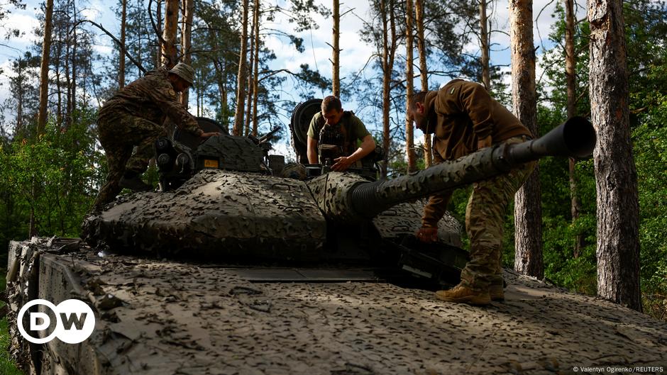 Ukraine updates: Zelenskyy visits Donetsk frontline