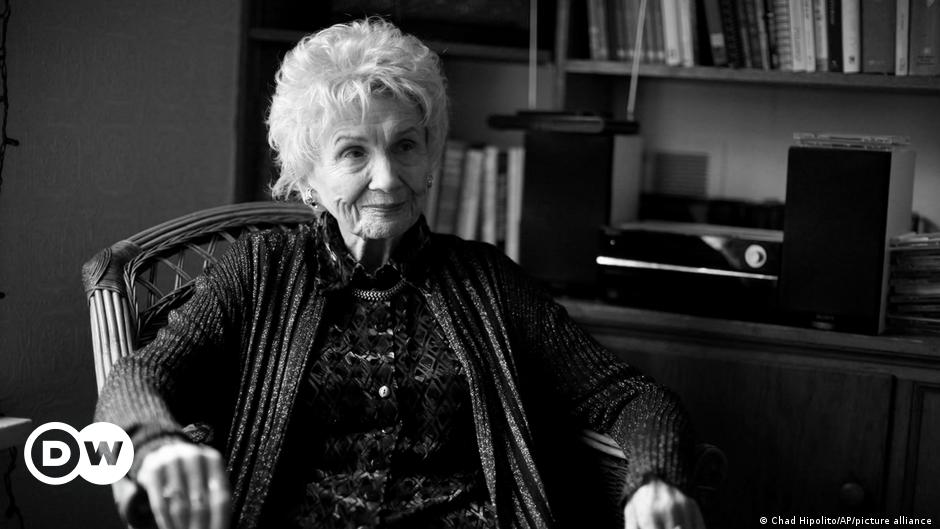 Nobel Prize-winning creator Alice Munro dies aged 92 – DW – 05/14/2024