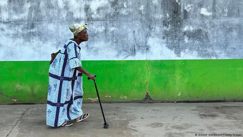 Global life expectancy set to rise nearly 5 years by 2050