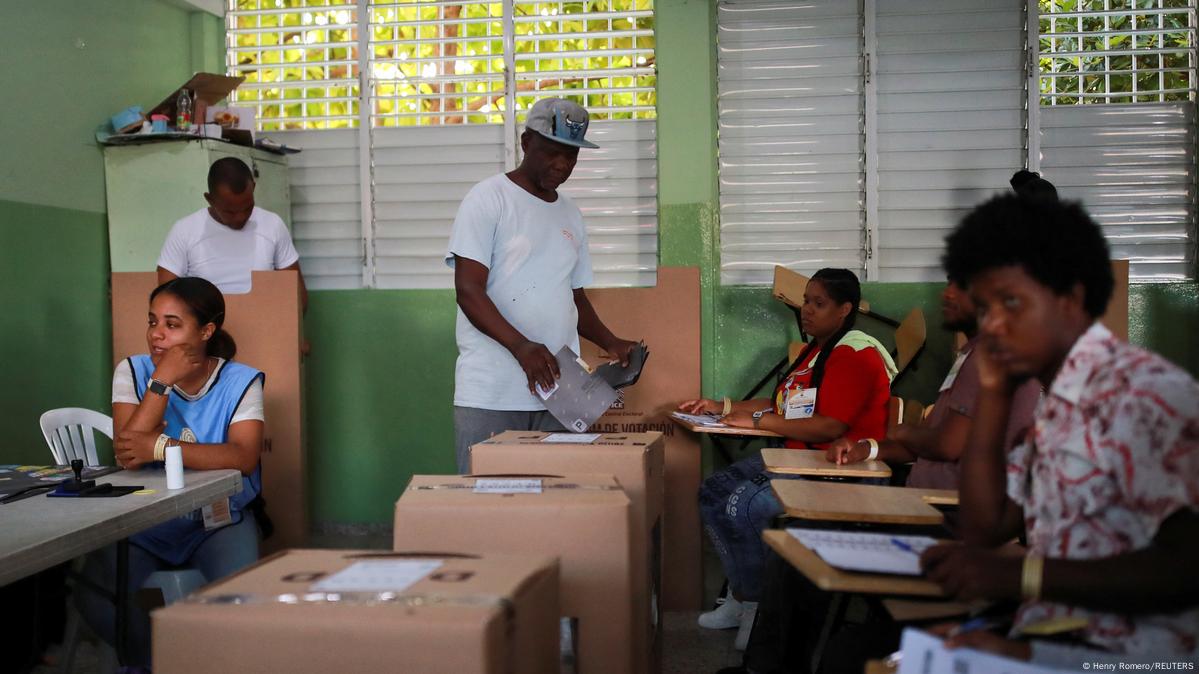 Dominican Republic election Incumbent president in the lead DW 05/20/2024