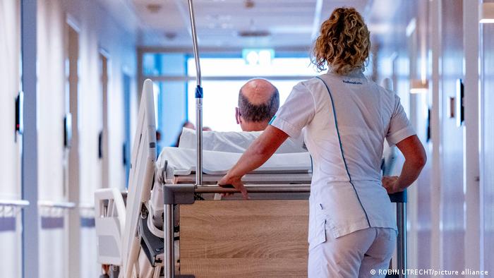 Busca por enfermeiros gera atrito entre Alemanha e Brasil