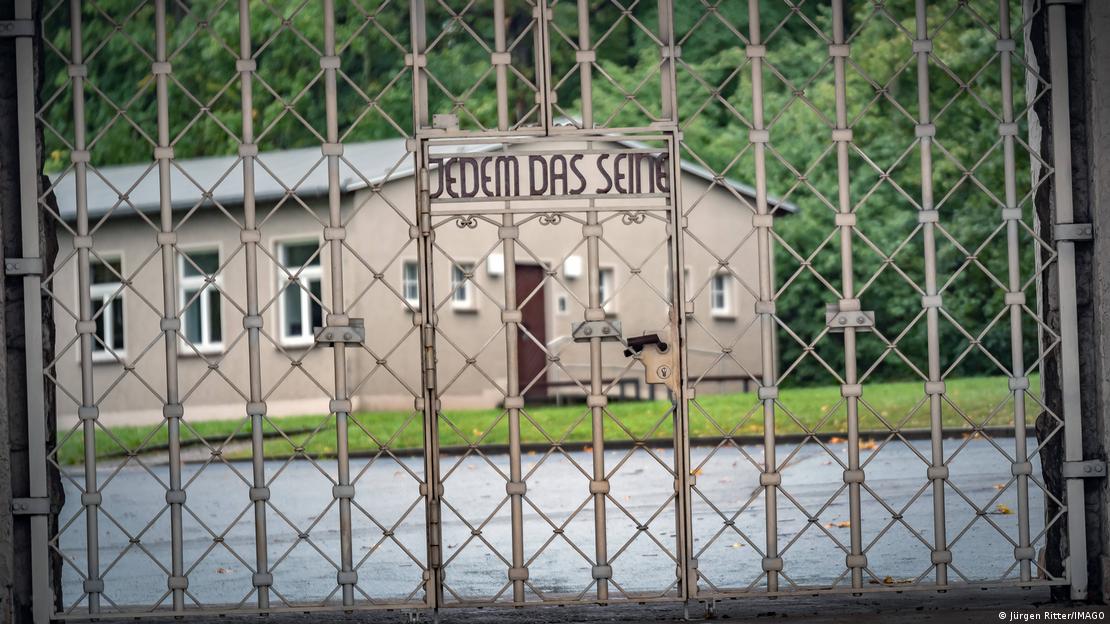 "Svakome njegovo" - Natpis na vratima ulaza u nekadašnji koncentracijski logor Buchenwald