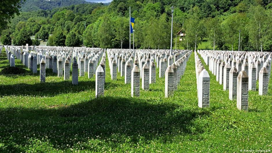 Spomenici žrtvama genocida u Srebrenici