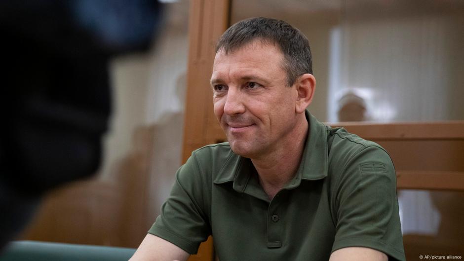 Генерала Ивана Попова перевели под домашний арест – DW – 15.07.2024