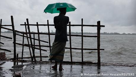 Hunderttausende verlassen wegen Zyklon Küste in Bangladesch