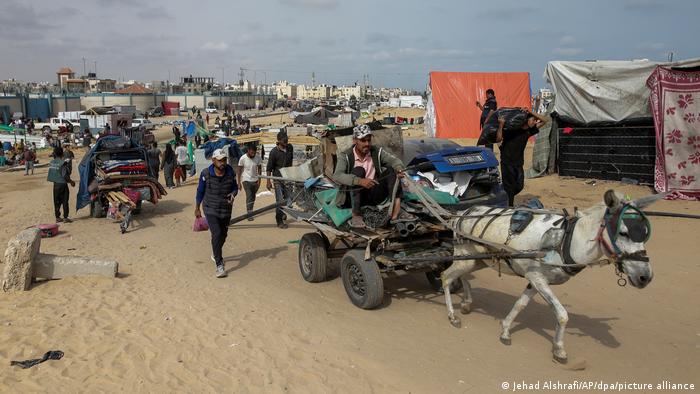 Pelo menos 1 milhão de palestinos fugiram de Rafah em 3 semanas, diz ONU