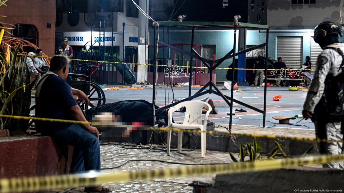 Cena de crime em um estacionamento