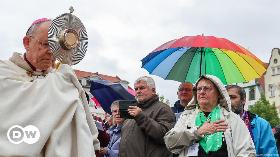 Katholikentag in Erfurt feiert Fronleichnam-Gottesdienst