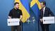 Владимир Зеленский и премьер Швеции Ульф Кристерссон на саммите "Украина - Северная Европа" в Стокгольме Владимир Зеленский и премьер Швеции Ульф Кристерссон на саммите "Украина - Северная Европа" в Стокгольме