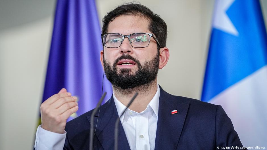 Gabriel Boric pide al papa intervenir en la crisis de Cuba