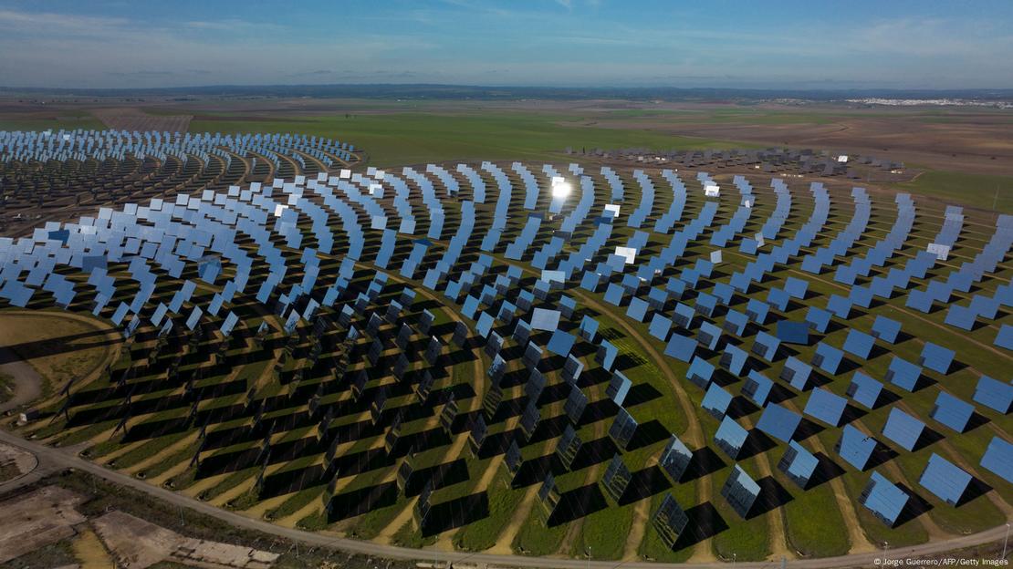 Reducing global emissions will require massive ramp up of renewables like solar