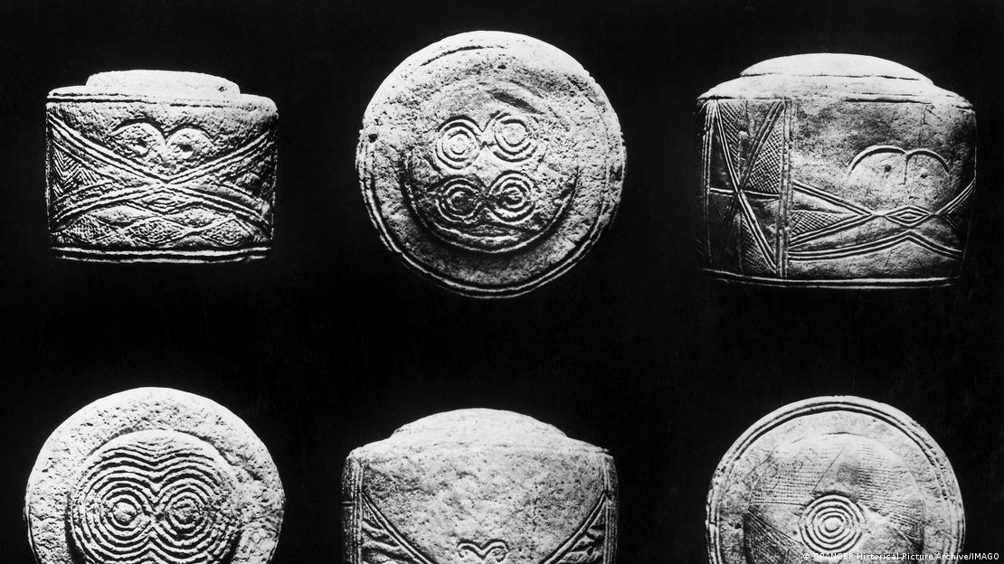 Los tambores de tiza neolíticos encontrados en Folkton podrían haber sido utilizados como medidas estandarizadas de longitud.