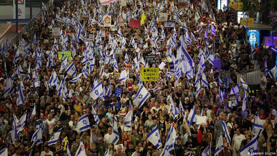 Izraelci već nedeljama protestuju, jer smatraju da njihova vlada nije delovala u najboljem interesu preostalih talaca