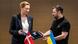 Премьер-министр Дании Метте Фредериксен и президент Украины Владимир Зеленский на встрече в Швейцарии 16 июня Премьер-министр Дании Метте Фредериксен и президент Украины Владимир Зеленский на встрече в Швейцарии 16 июня