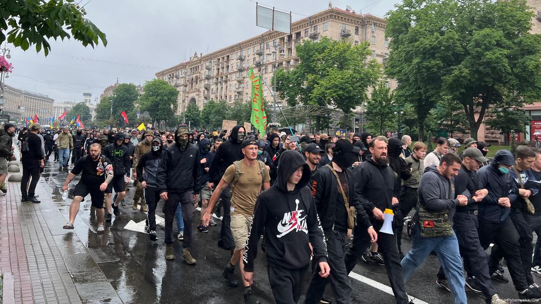 Противники ЛГБТ назвали свою акцію маршем "за традиційні цінності"