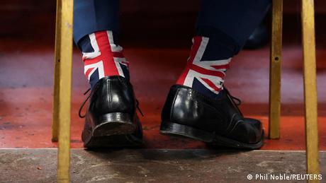 Καλπάζει το κόμμα του Φάρατζ στη Βρετανία