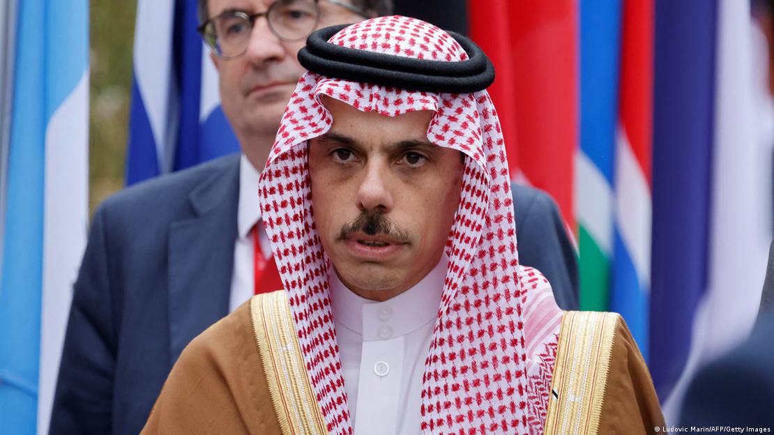 Waziri wa Mambo ya Nje wa Saudia Mwanamfalme Faisal bin Farhan 