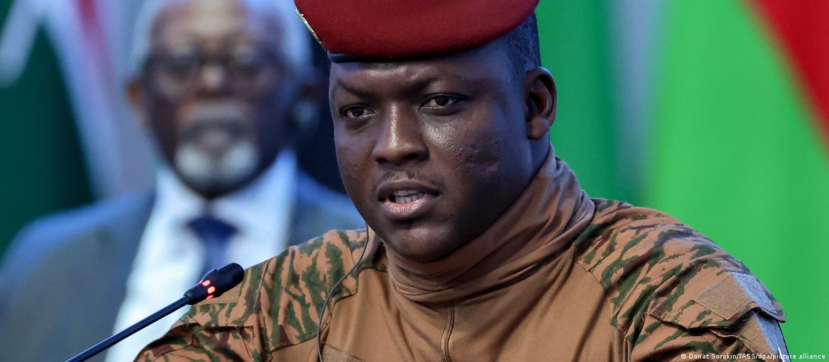 Bukina jinsiy aloqa nuridan Bukina jinsiy aloqa nuridan